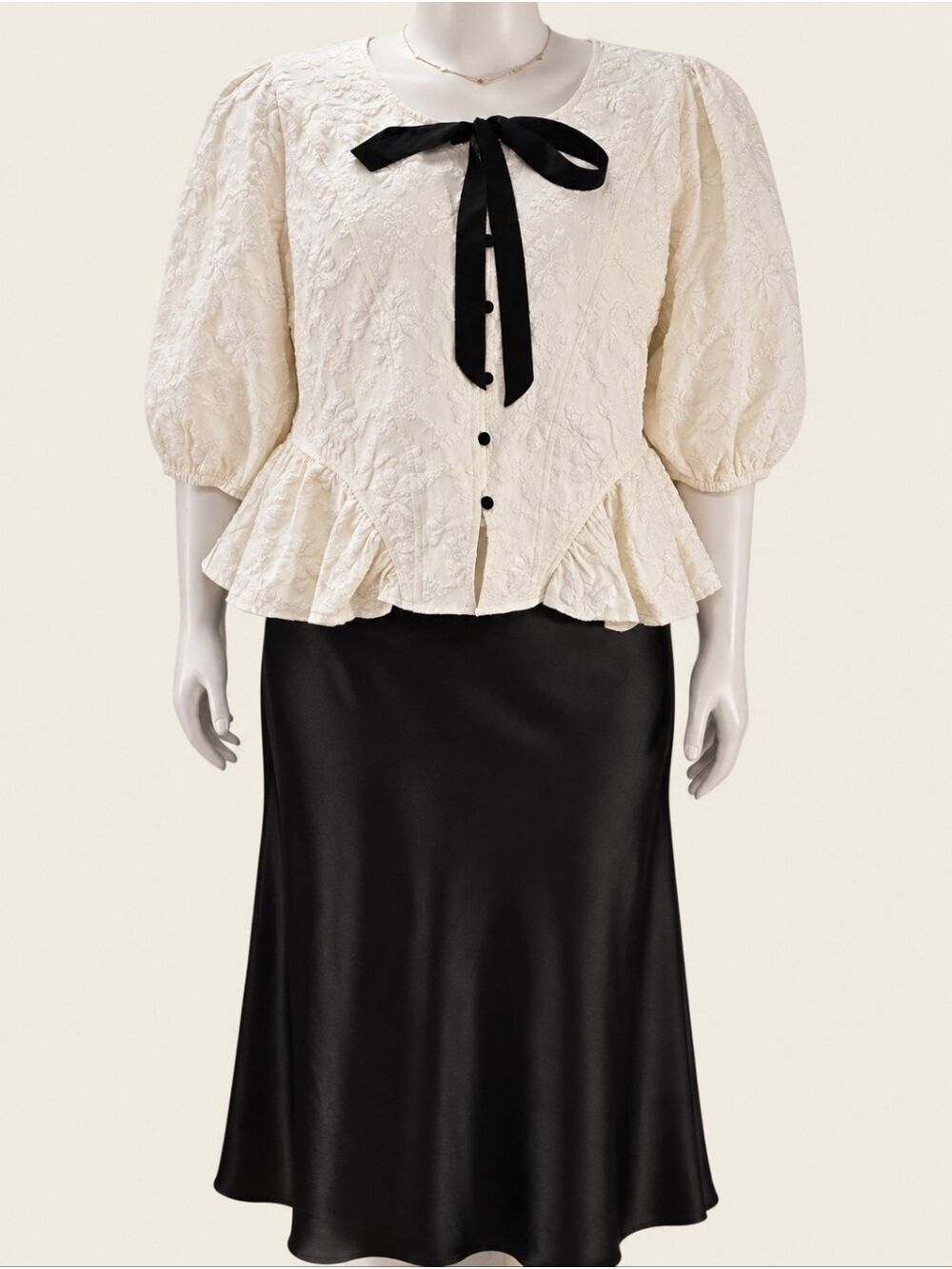 Oddi Curvy Emily 3XL Cream Jacquard Bow Peplum Blouse NWT Coquette